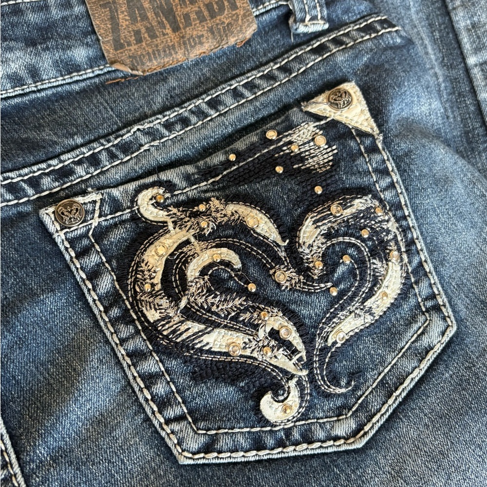 Zanadi Women’s Jeans with Heart Embroidery on Back Pockets